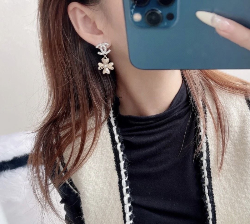 Ch**el earrings